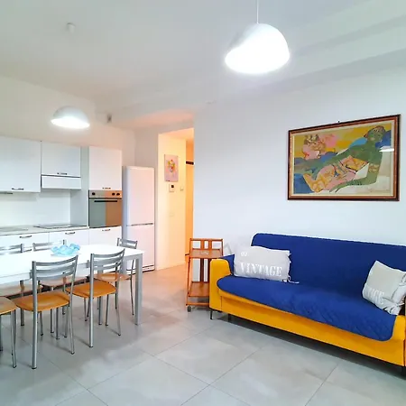 In Near Maggiore شقة *