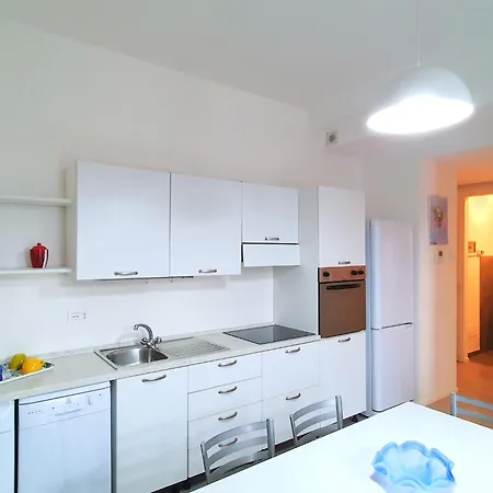 Apartment In Near Maggiore *